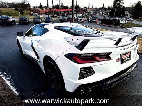 Used 2020 Chevrolet Corvette STINGRAY 3LT w/ 3LT Preferred Equipment Group image 5