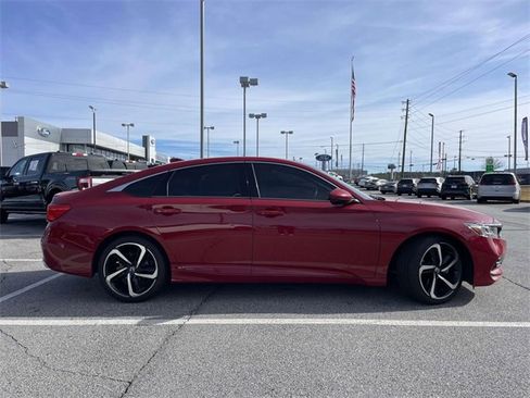 Used 2019 Honda Accord Sport image 2
