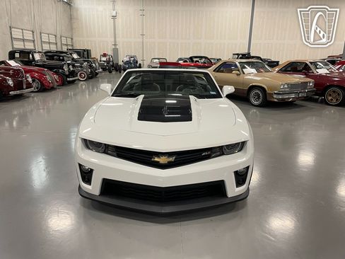 Used 2013 Chevrolet Camaro ZL1 image 3