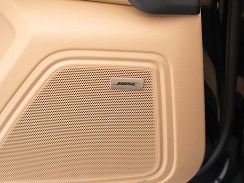 Used 2025 Porsche Macan image 25