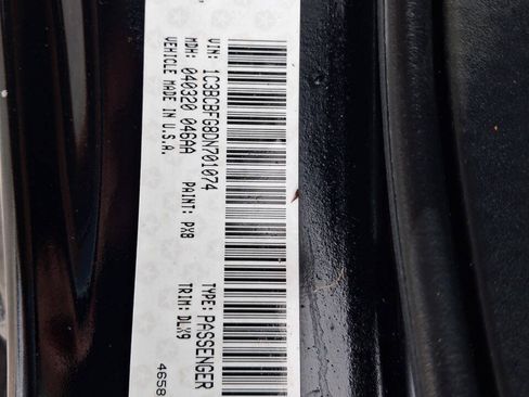 Used 2013 Chrysler 200 Limited FWD image 19