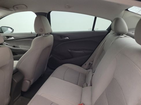 Used 2018 Chevrolet Cruze LS image 18