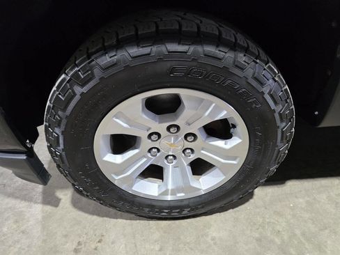 Used 2016 Chevrolet Silverado 1500 LT w/ All Star Edition image 27