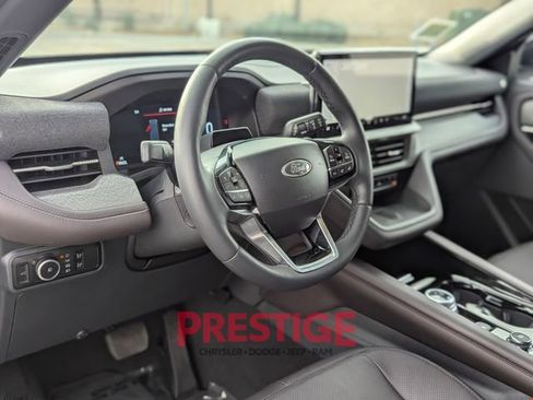 Used 2025 Ford Explorer Platinum w/ Ultimate Package image 13