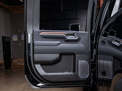 Used 2025 GMC Sierra 2500 Denali w/ Denali Reserve Package image 38