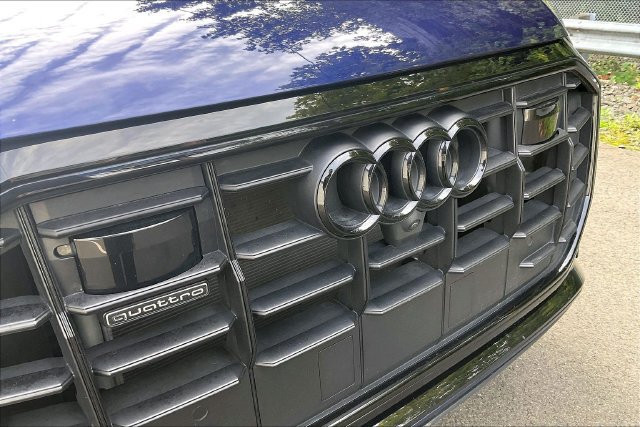 Certified 2023 Audi Q8 Premium Plus w/ Premium Plus Package AWD/4WD image 30