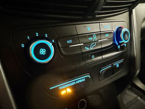 Used 2017 Ford Escape S image 18