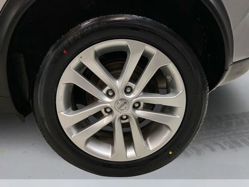 Used 2011 Nissan Juke SV image 17