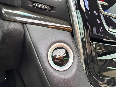 Used 2018 Cadillac Escalade Platinum image 61