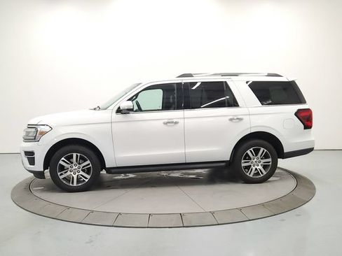 Used 2024 Ford Expedition Limited RWD image 4