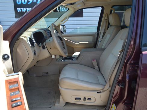 Used 2008 Ford Explorer Eddie Bauer AWD/4WD image 10