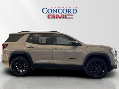 Used 2026 GMC Terrain Elevation w/ Black Edition image 3