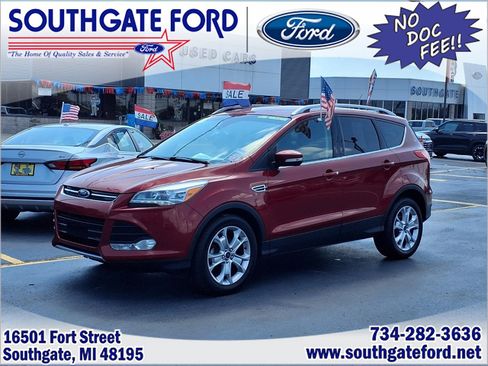 Used 2016 Ford Escape Titanium w/ Equipment Group 301A FWD image 1