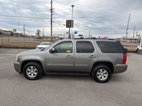 Used 2012 GMC Yukon SLE w/ Convenience Package image 4