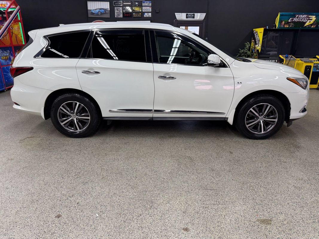 Used 2018 INFINITI QX60 Luxe w/ Premium Plus Package AWD/4WD image 6