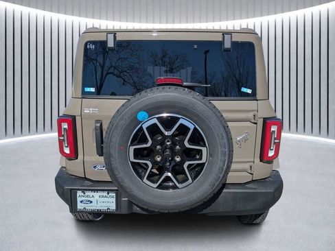 New 2026 Ford Bronco Outer Banks image 5