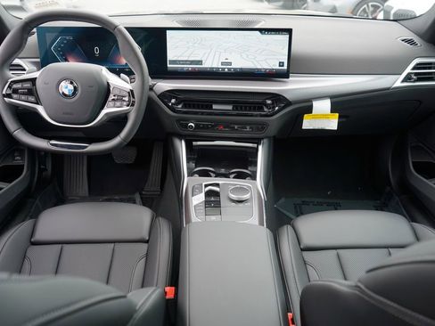 Used 2025 BMW 330i xDrive Sedan AWD/4WD image 13