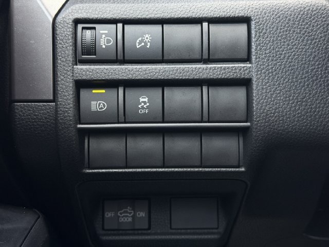 Used 2025 Toyota Tacoma SR5 RWD image 21