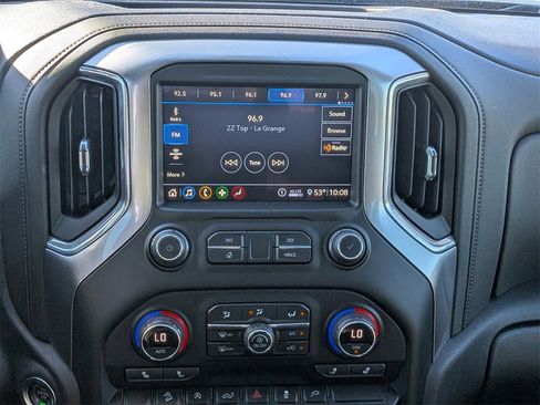 Used 2020 Chevrolet Silverado 1500 RST image 19