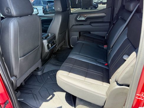 Used 2023 Chevrolet Silverado 1500 High Country w/ High Country Premium Package AWD/4WD image 18