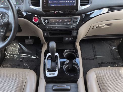 Used 2017 Honda Ridgeline RTL-E image 18