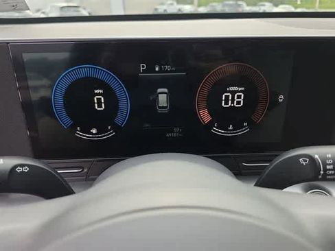Used 2024 Hyundai Kona SEL FWD image 35