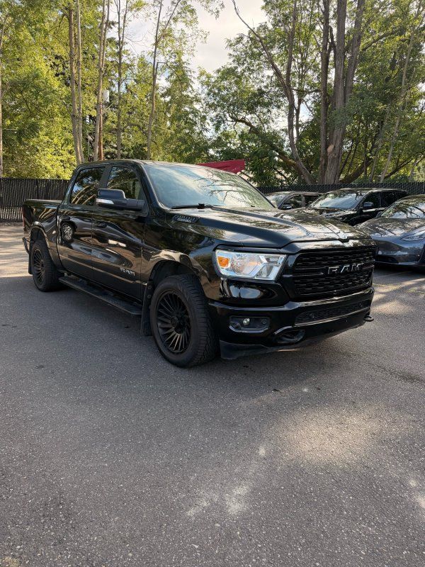 Used 2022 RAM 1500 Big Horn AWD/4WD image 1