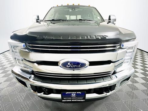 Used 2018 Ford F350 Lariat w/ Lariat Ultimate Package image 2