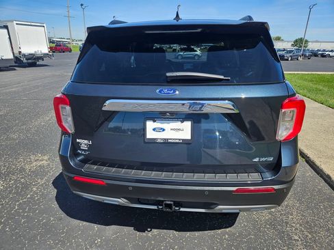 Used 2023 Ford Explorer XLT w/ Equipment Group 202A AWD/4WD image 7