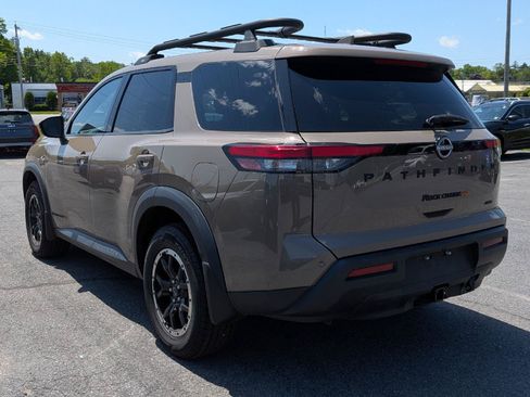 Used 2023 Nissan Pathfinder Rock Creek AWD/4WD image 9