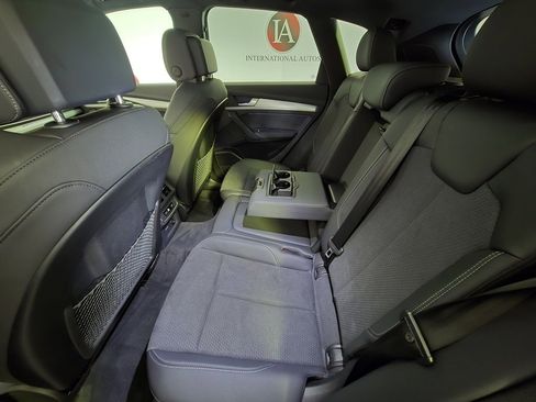 Used 2024 Audi Q5 e Premium Plus image 15