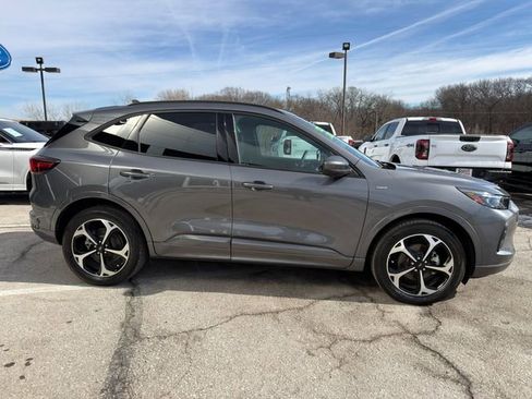 Used 2024 Ford Escape ST-Line Elite image 8