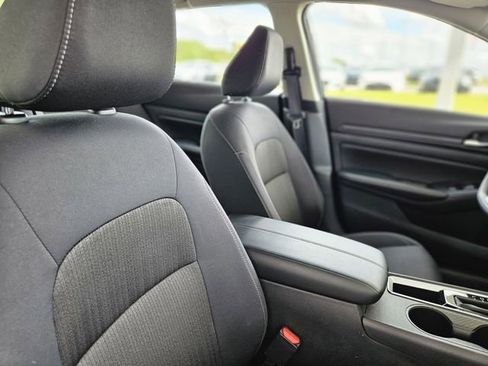 Certified 2025 Nissan Altima 2.5 SV FWD image 14