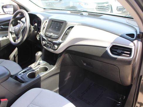 Used 2019 Chevrolet Equinox LS w/ LPO, Floor Liner Package FWD image 13