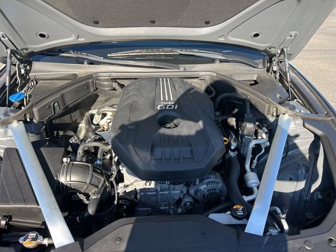 Used 2023 Genesis G70 2.0T image 34