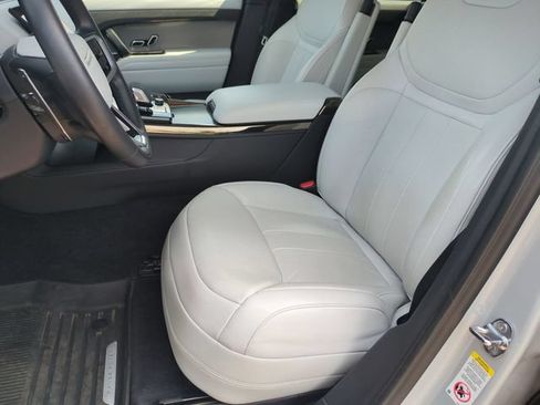 Used 2023 Land Rover Range Rover Sport SE AWD/4WD image 12