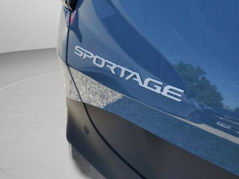 New 2026 Kia Sportage AWD Hybrid image 8