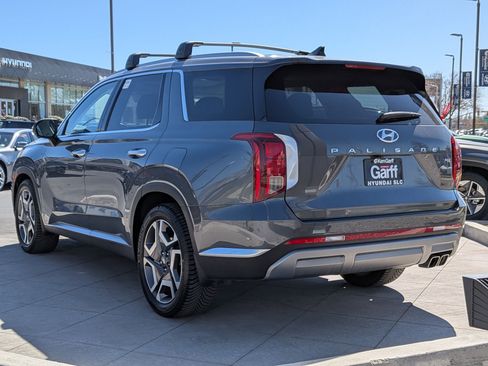 Used 2023 Hyundai Palisade Limited image 7
