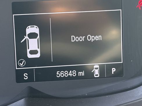Used 2019 Chevrolet Trax LT FWD image 12