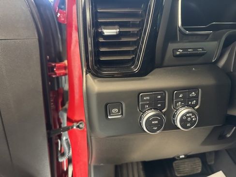 Used 2024 GMC Sierra 2500 AT4 w/ AT4 Premium Plus Package image 22