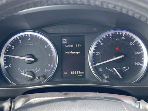 Used 2019 Toyota Highlander SE image 9