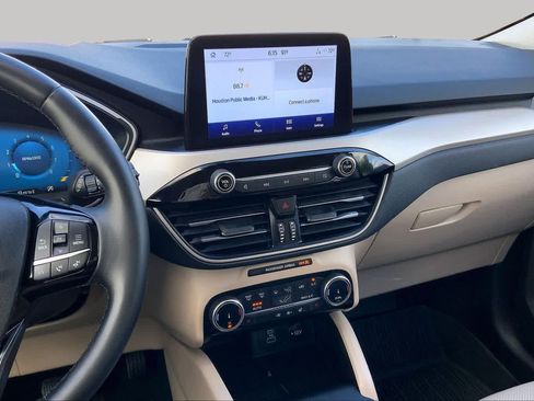 Certified 2022 Ford Escape SEL w/ Technology Package FWD image 7