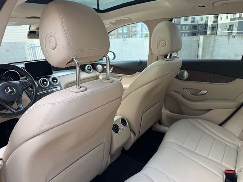 Used 2019 Mercedes-Benz GLC 300 4MATIC image 15
