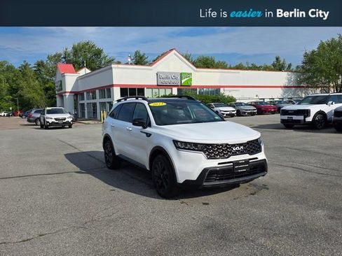 Certified 2023 Kia Sorento S w/ Panoramic Sunroof Package AWD/4WD image 1