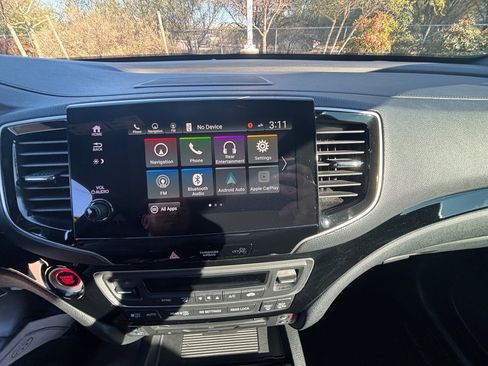 Used 2022 Honda Pilot Black Edition image 11