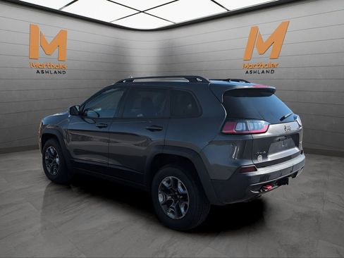 Used 2019 Jeep Cherokee Trailhawk w/ Trailer Tow Group AWD/4WD image 3
