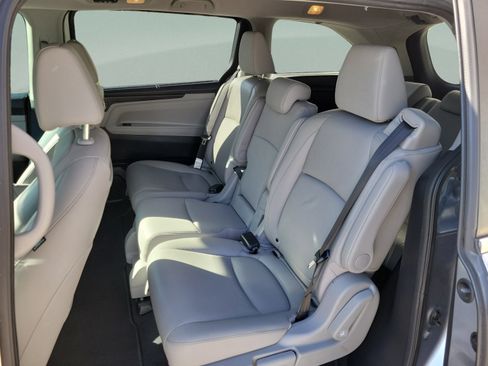 Used 2020 Honda Odyssey EX-L image 10