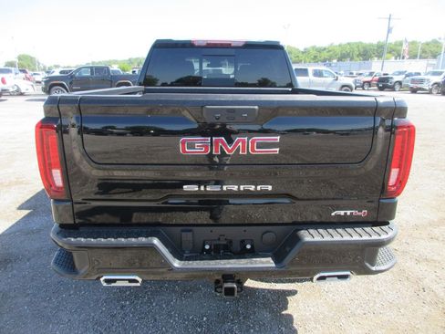 New 2026 GMC Sierra 1500 AT4 AWD/4WD image 5