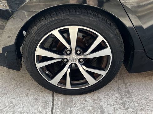 Used 2016 Nissan Maxima Platinum FWD image 10