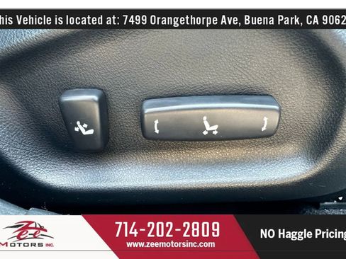 Used 2004 Lexus IS 300 SportCross RWD image 40